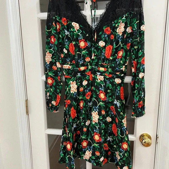 Anthropologie Lacy V-Neck Mini Dress - Size 8 - Picture 4 of 11